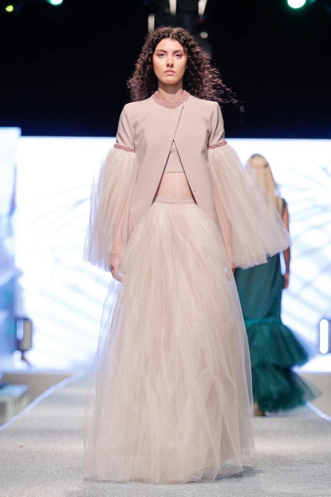 Mikka Kosseva Couture представи официални облекла на Summer Fashion Weekend 2023